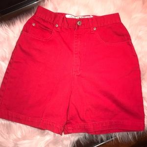 Vintage GV Chinos High Waisted Red Shorts